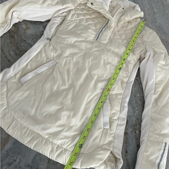 Lululemon What The Fluff Pullover in Polar Cream size 4 down filled - Picture 5 of 12